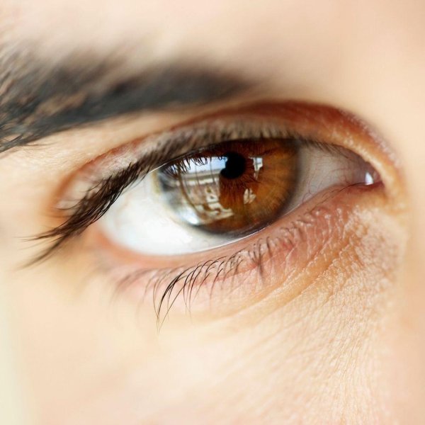 Глаза мужчины