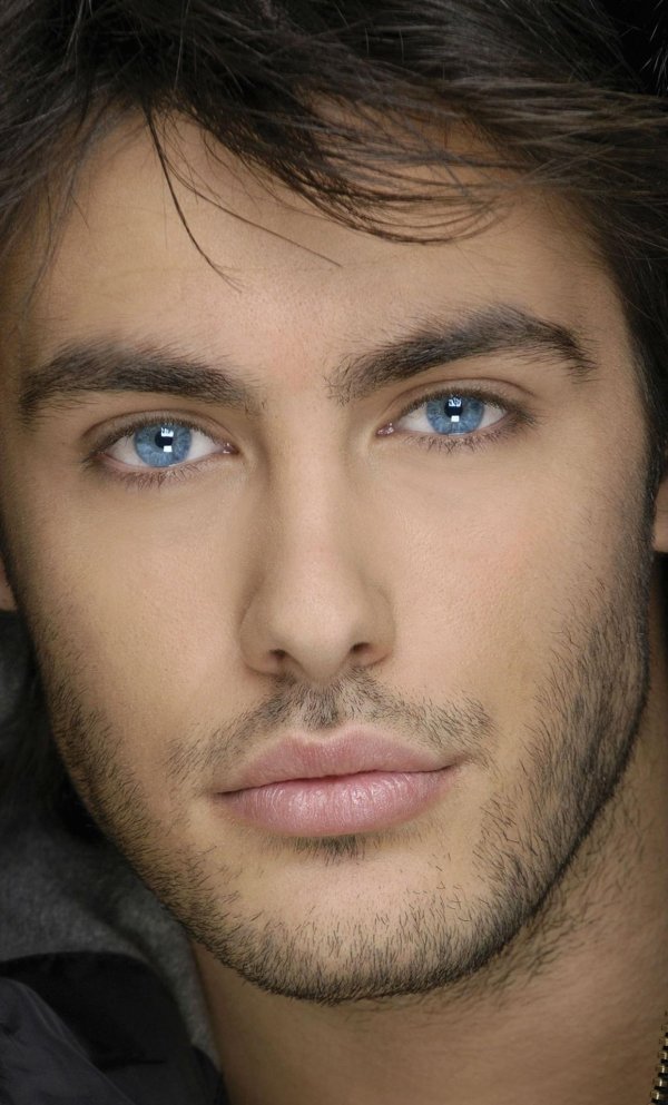 Глаза мужчины