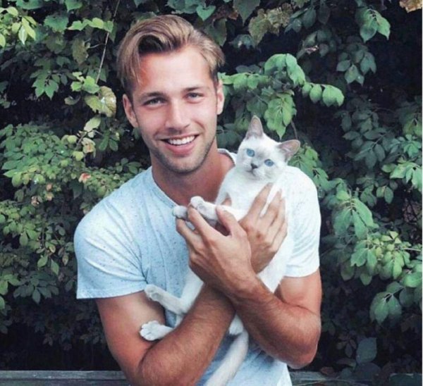 Кошечка для мужчины