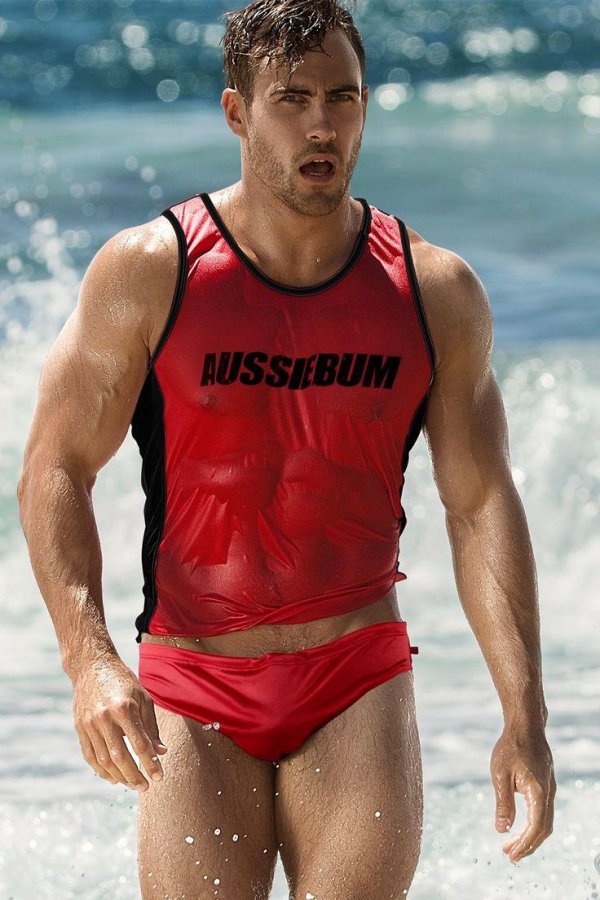 Мужчины с большим достоинством