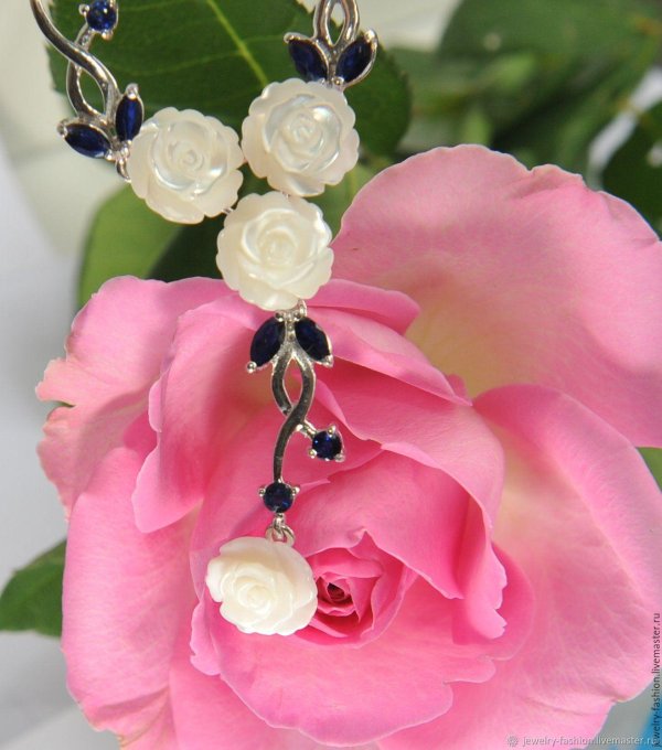 серьги роза