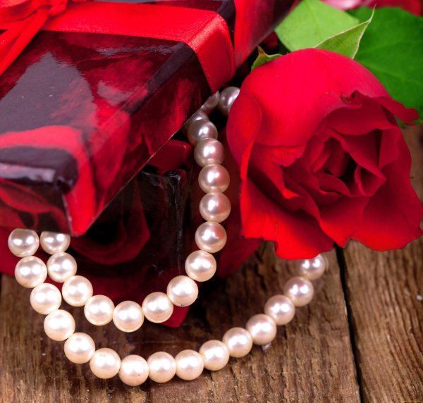 красивая бижутерия