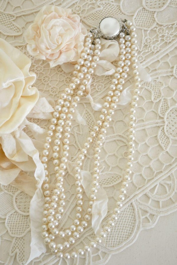 кружево с жемчугом