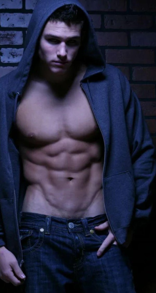 Мужчины мачо