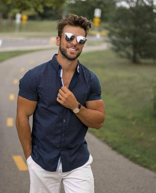 Мужчины мачо