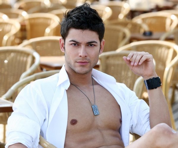 Мужчины мачо