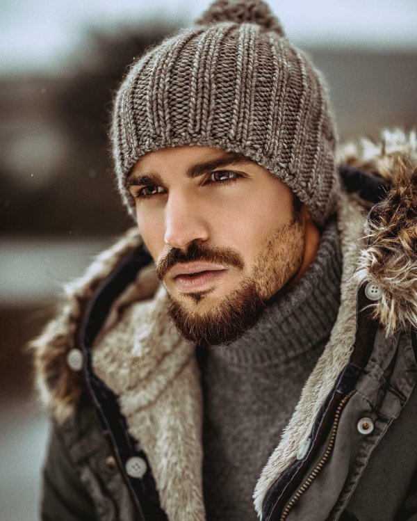 Мужчины зимой