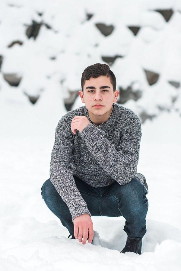 Мужчины зимой