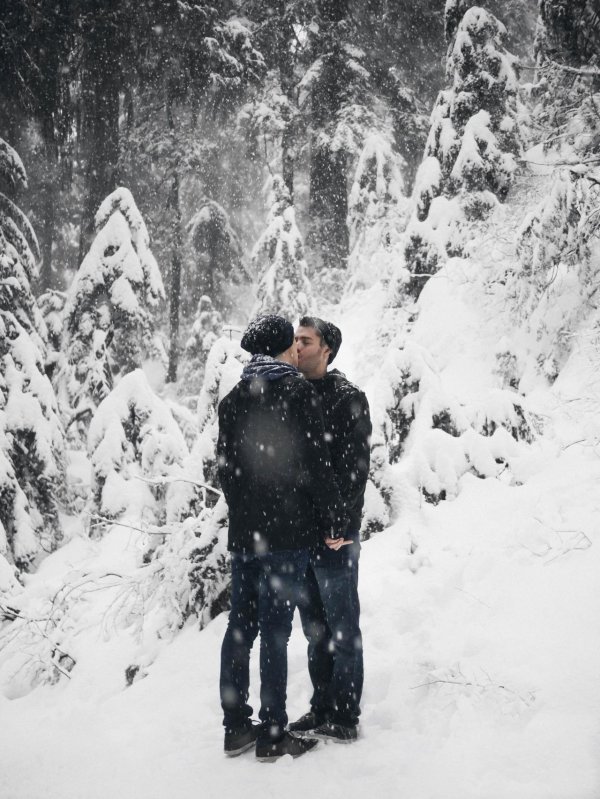 Мужчины зимой