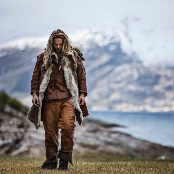 Мужчины викинги