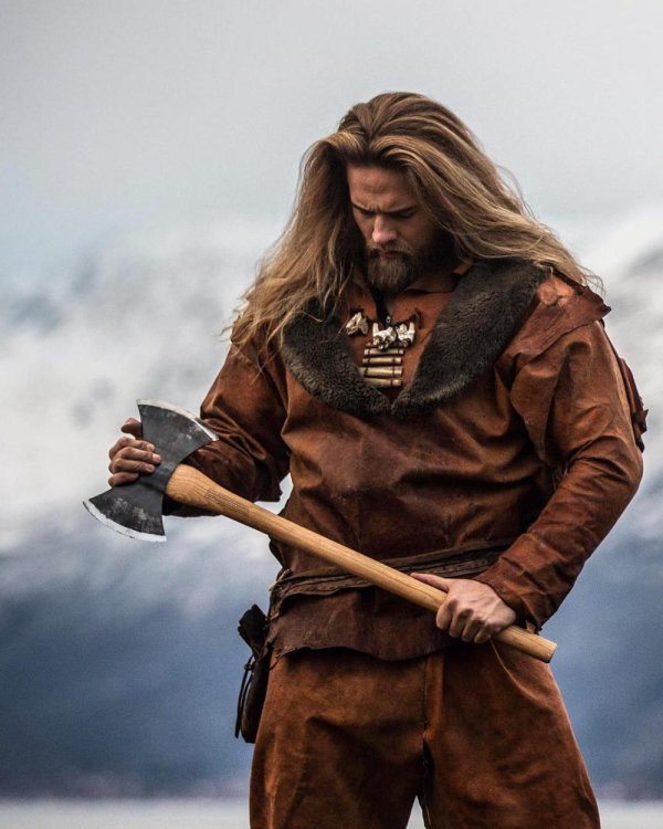Мужчины викинги