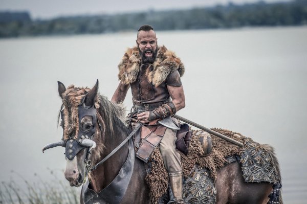 Мужчины викинги