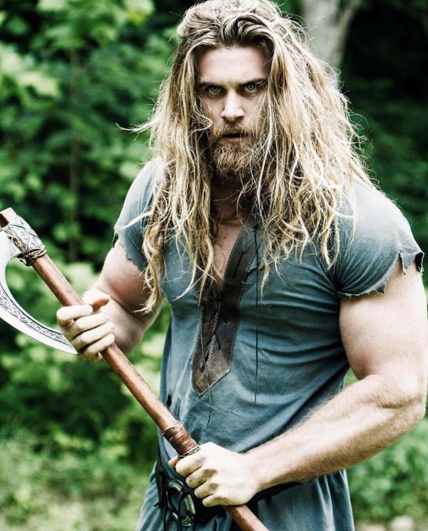 Мужчины викинги