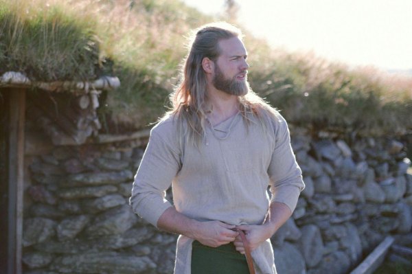 Мужчины викинги