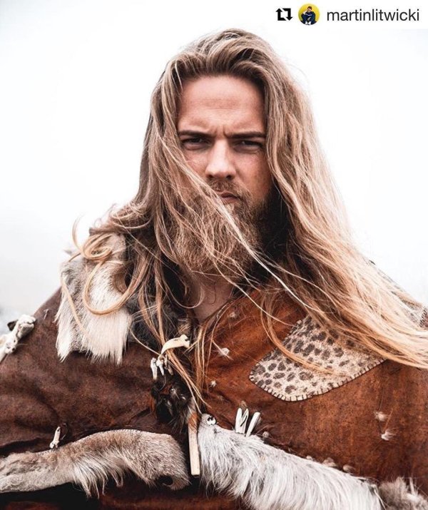 Мужчины викинги