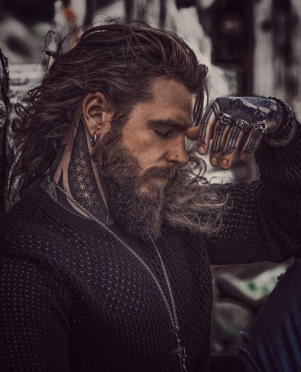 Мужчины викинги