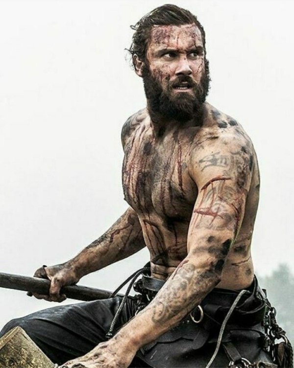 Мужчины викинги