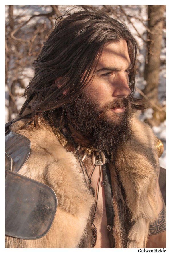 Мужчины викинги