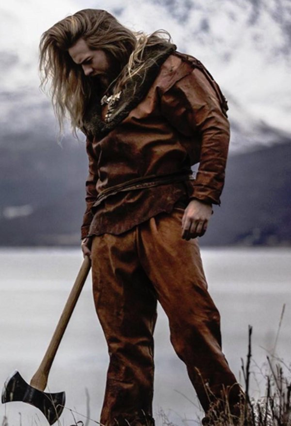 Мужчины викинги