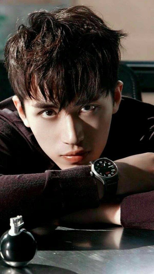 Мужчины азиаты