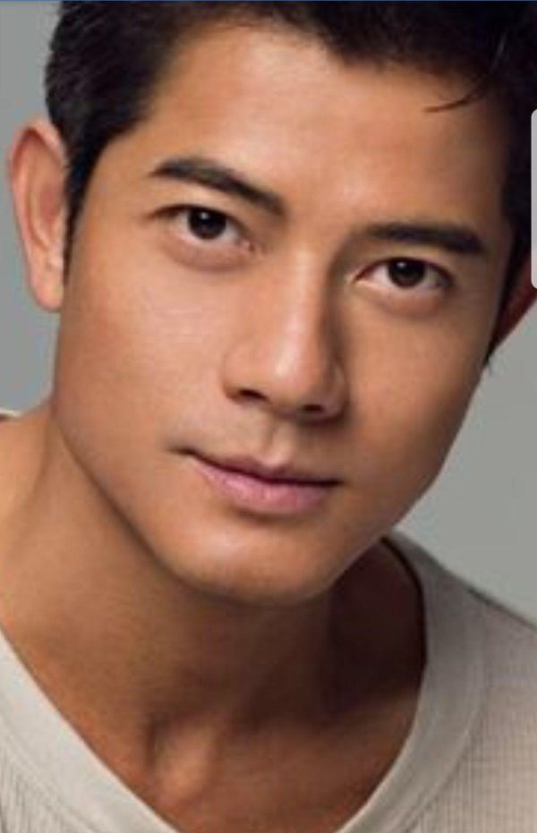 Мужчины азиаты