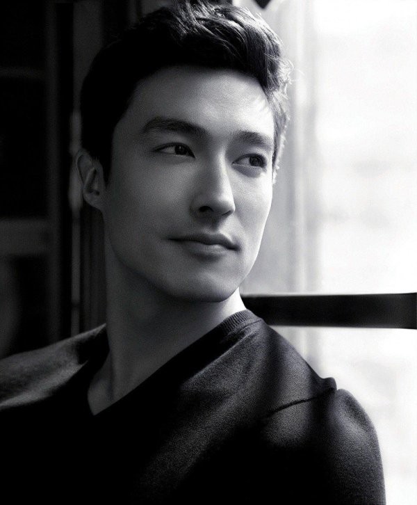 Мужчины азиаты