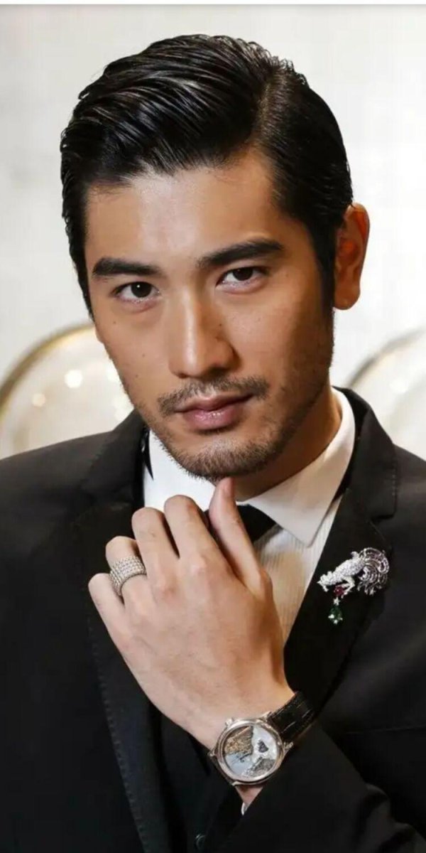 Мужчины азиаты