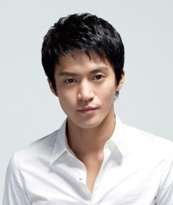 Мужчины азиаты