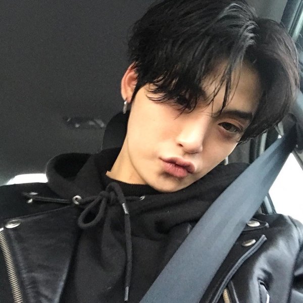 Мужчины азиаты