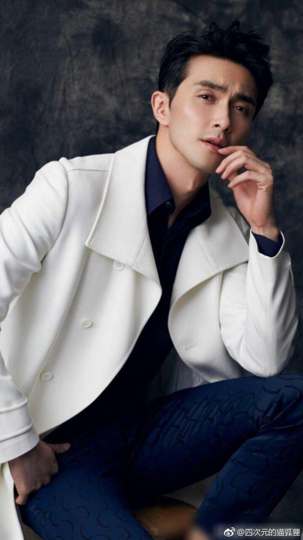 Мужчины азиаты