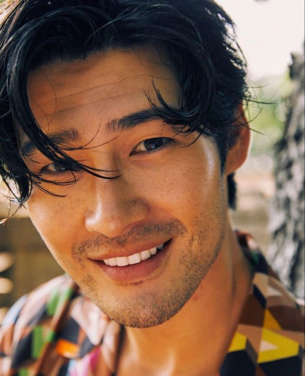 Мужчины азиаты