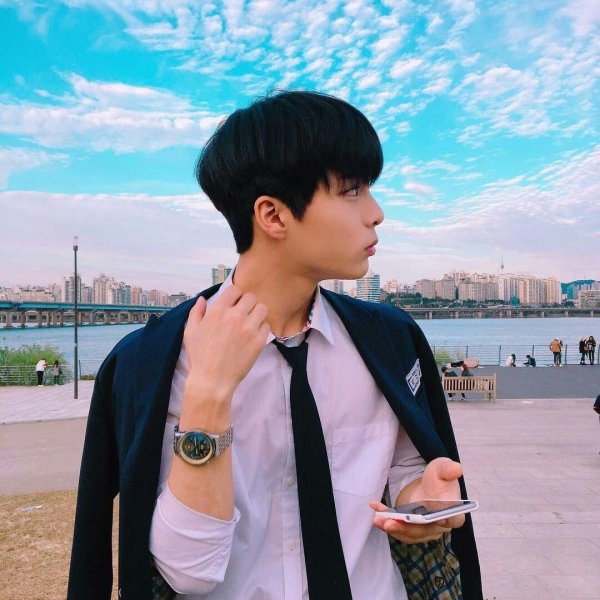 Мужчины азиаты