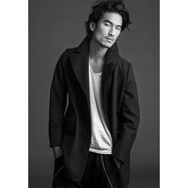 Мужчины азиаты