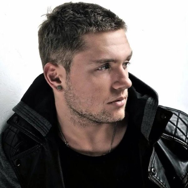 Мужчины 40 лет