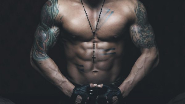 На обои мужчины