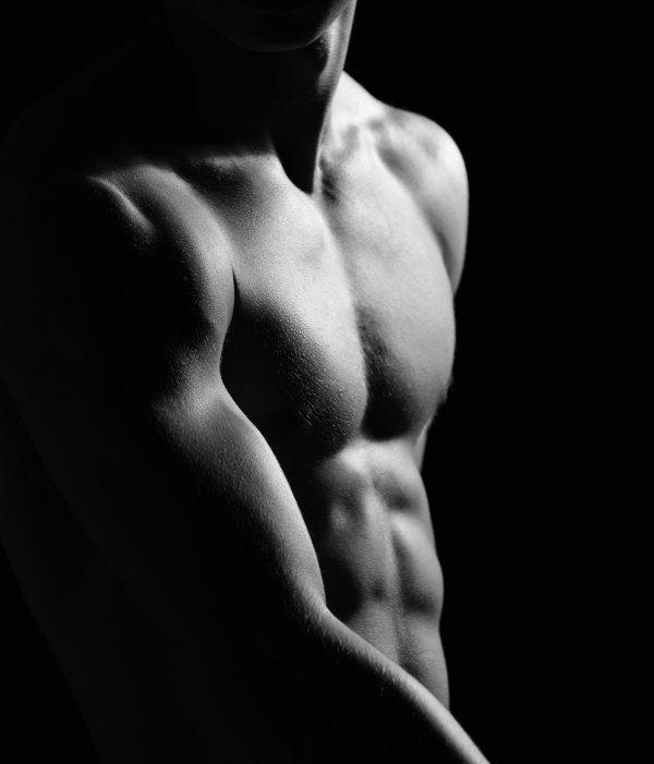 На обои мужчины