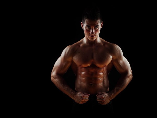 На обои мужчины