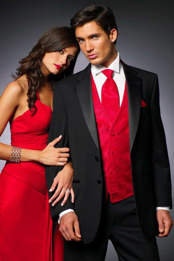 Два мужчины и женщина