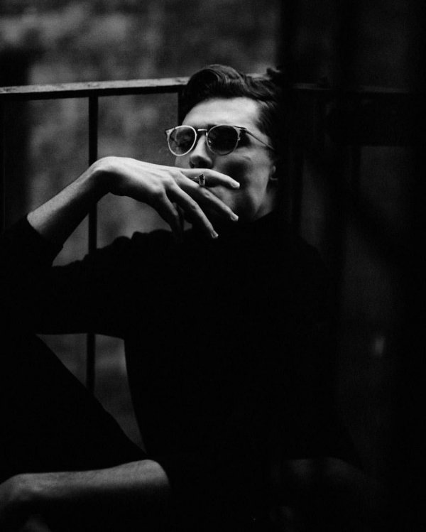 Черно белые для мужчины