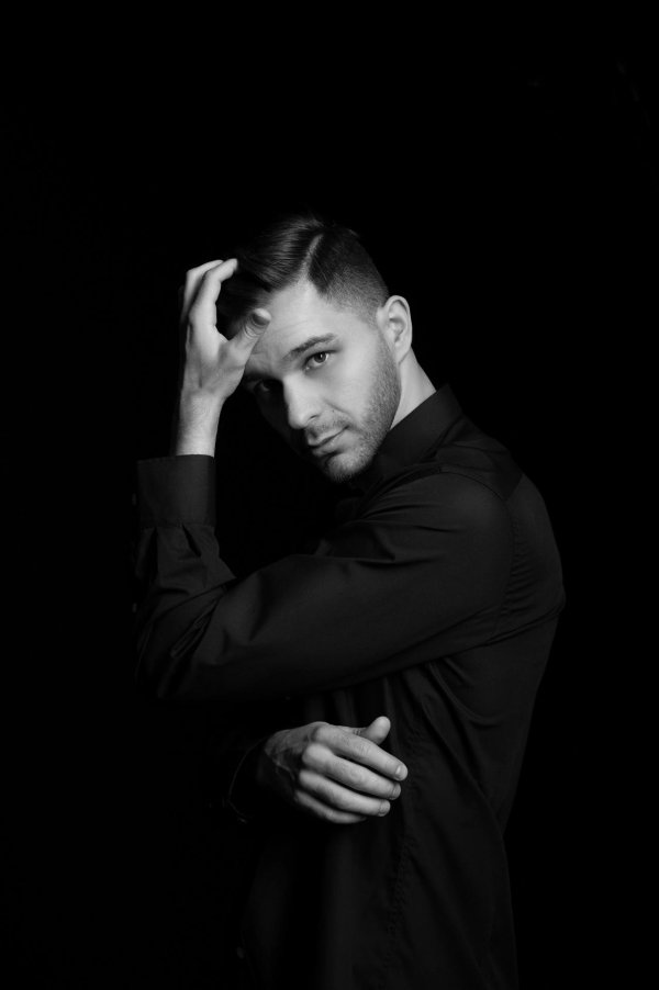 Черно белые для мужчины