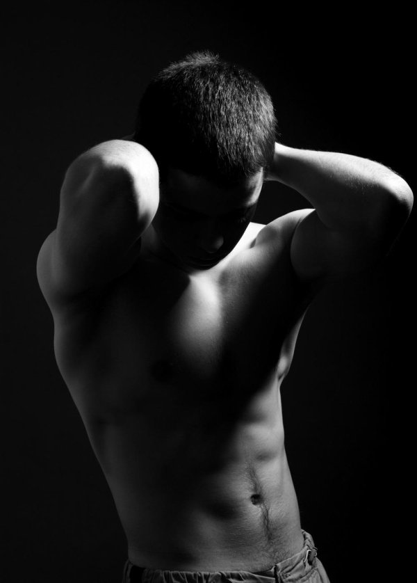 Черно белые для мужчины