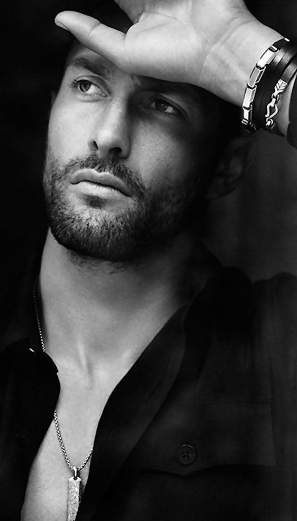 Черно белые для мужчины