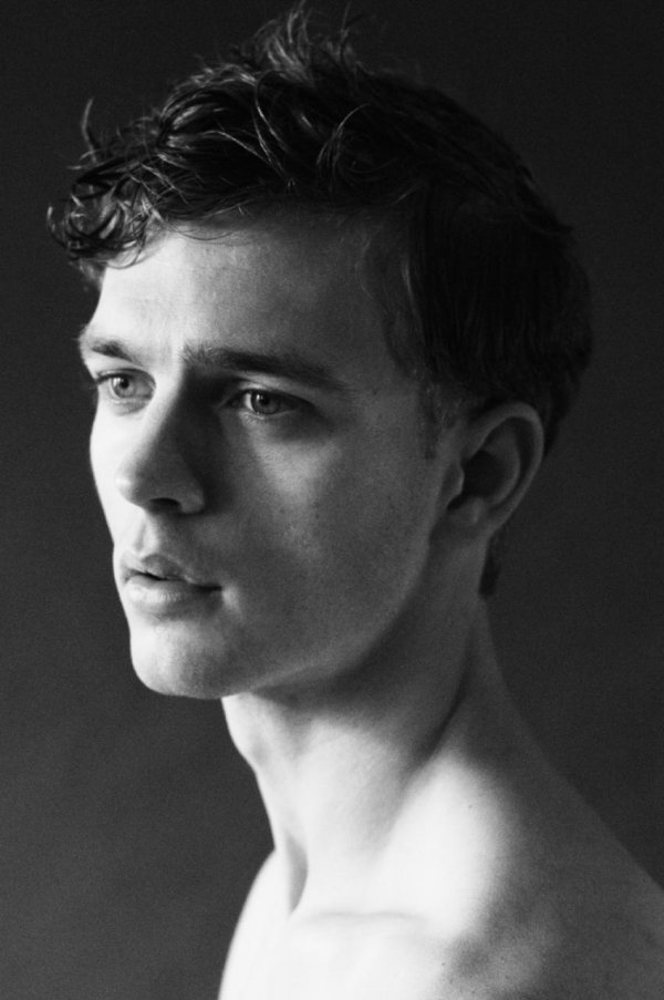 Черно белые для мужчины