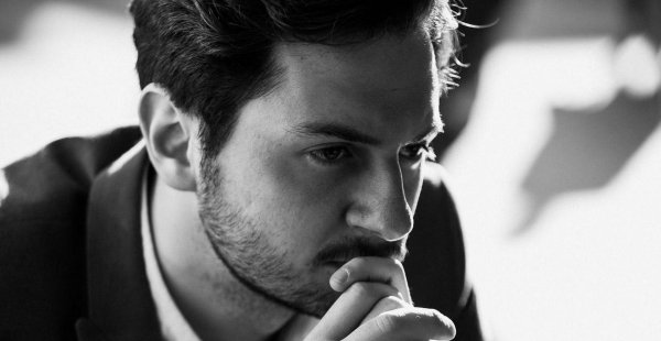 Черно белые для мужчины