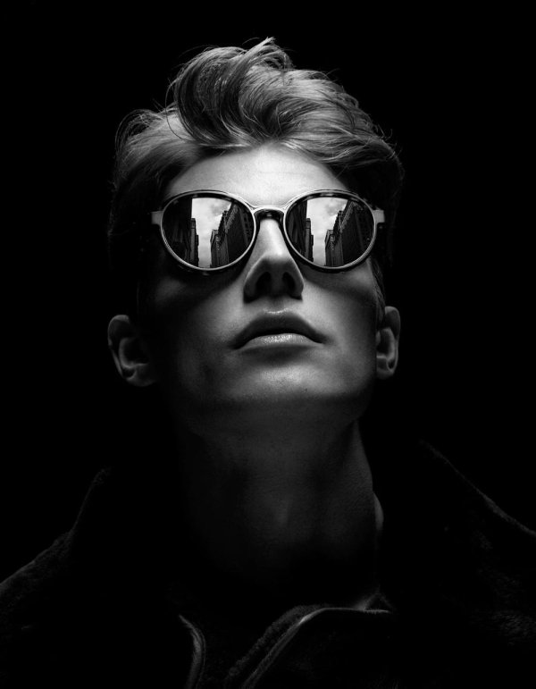 Черно белые для мужчины