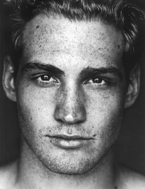 Черно белые для мужчины