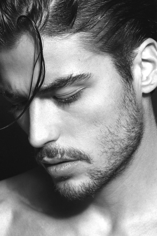 Черно белые для мужчины