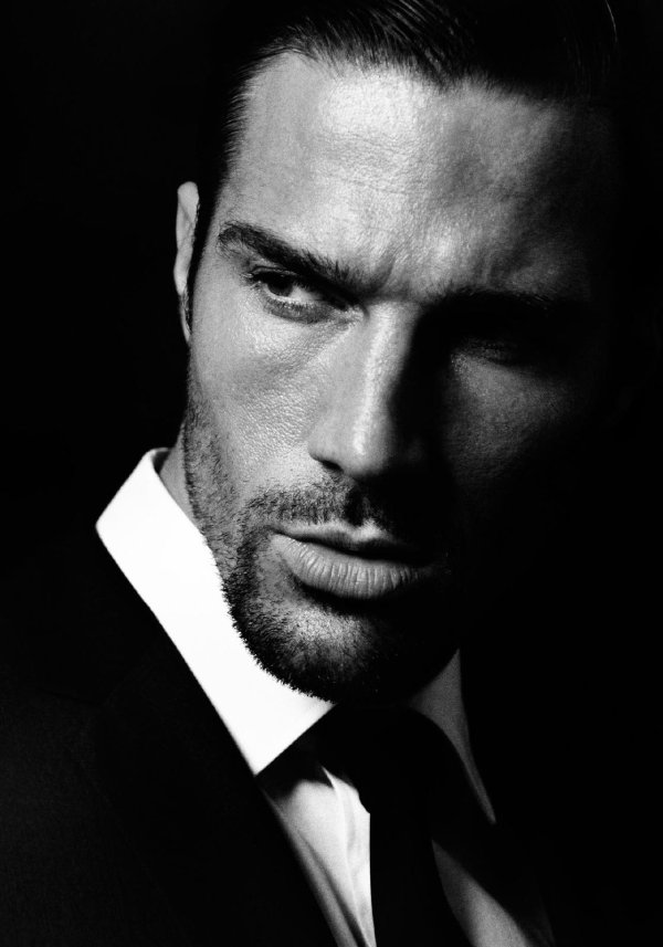 Черно белые для мужчины