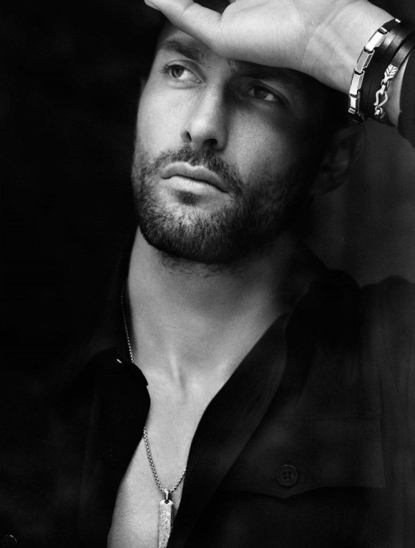 Черно белые для мужчины