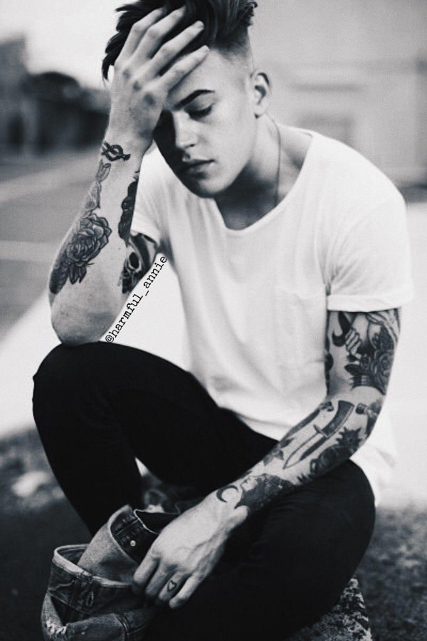 Черно белые для мужчины